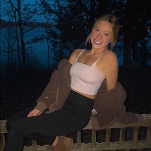 Meet your Posher, Alana